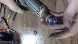 Ушм Crown CT13497-125R \ мелкий ремонт