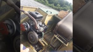 переплываем через реку на каракате.