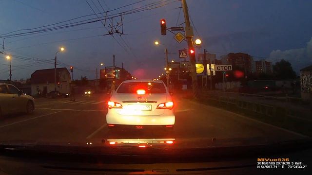 Lancer X 1.5 AT vs 2.0 вариатор (2) смотреть онлайн