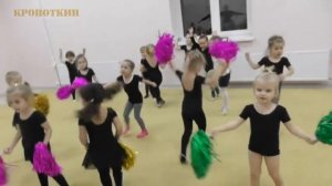 РИТИКА ДЛЯ ДЕТЕЙ// РИТМИКА В МЛАДШЕЙ ГРУППЕ//УПРАЖНЕНИЯ С АТРИБУТАМИ.