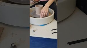 Керамика ручная работа, процесс. Кружка на гончарном круге