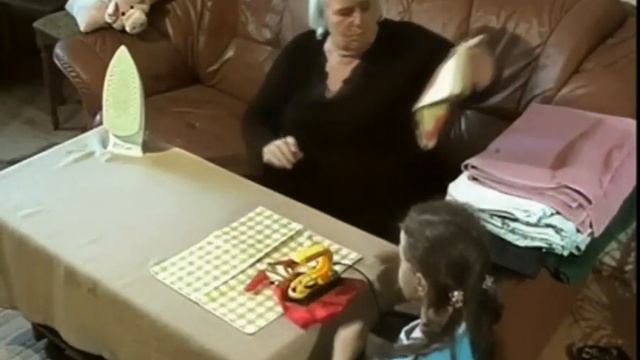 Безопасность в быту! Утюг смотреть онлайн