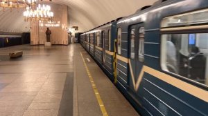 Метропоезд 81-717/714 «Номерной» станция метро Чёрная речка