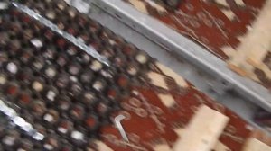 Загоняем снегоход в подъёмный прицеп легковушки.