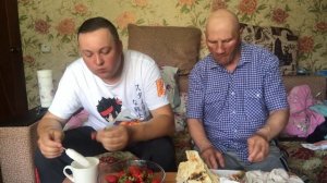 Шаурма с Батей МУКБАНГ MUKBANG