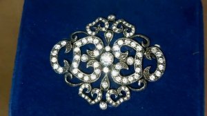 История Жаклин Кеннеди по ее украшениям, продолжение....