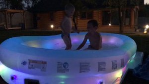 Открываем и тестируем Детский надувной бассейн с Led-подсветкой Bestway 54135 от INTEX