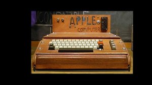 Компьютер Apple-1 1976 года, подписанный Стивом Джобсом, продали на аукционе почти за $0,5 млн