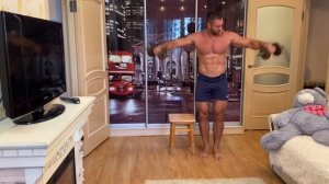 Построй большие плечи дома! Трисет на плечи с гантелями