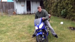 Lifan LF200 GS SPORT TEST DRIVE ON MY BACK YARD