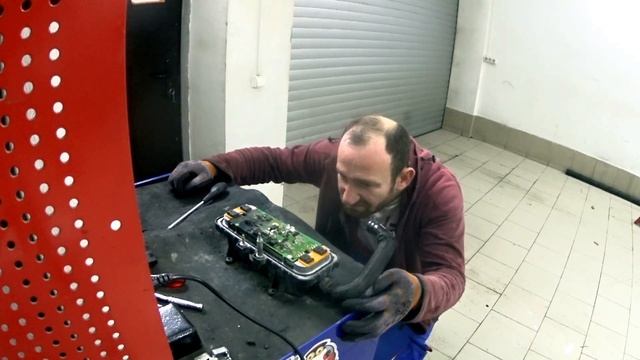 ЗИМА БЛИЗКО! ПОЧЕМУ НА NISSAN LEAF НЕ ГРЕЕТ ПЕЧКА! смотреть онлайн