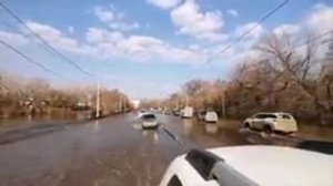3 апреля. Наводнение  надвигается  на  г Орск