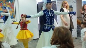 Учусь танцевать национальный татарский танец ))