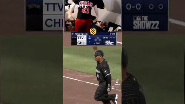 Walkoff no doubter Rafael Devers!!!! Insanely clutch!