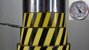 500 ТОННЫЙ ГИДРАВЛИЧЕСКИЙ ПРЕСС СЖИМАЕТ ФОЛЬГУ В ОДНОРОДНЫЙ КУСОК