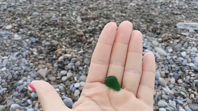 Лазаревское.Холодное море.Много медуз.Агат.