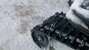 Предварительная натяжка гусеницы красного Стелс капитан