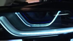 Как работают лазерные фары в BMW i8