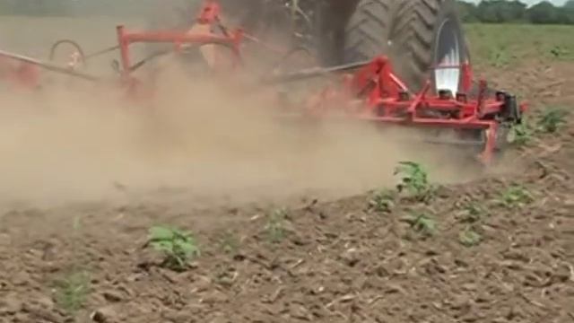 Культиватор универсальный POLARIS 8,5 (КШУ 8,5) Работа в поле (CHERVONA ZIRKA) смотреть онлайн