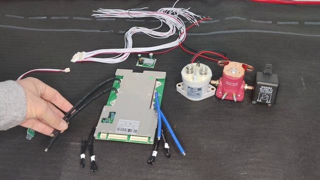 BMS with Relay for EV High Voltage and High Current 100-1500A смотреть онлайн