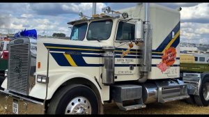 Автомобили в фильме "Большой переполох в маленьком Китае" 1986г