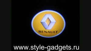 Подсветка дверей с логотипом Renault.