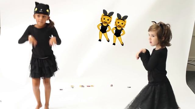 11 Spooky Knit & Crochet Projects for Halloween смотреть онлайн