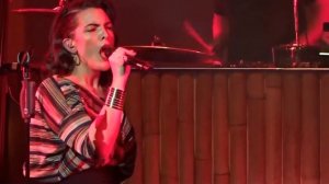 Caro Emerald - Whatchugot Live 2017 HD