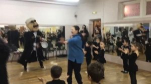 Как поздравить своего любимого педагога по танцам.