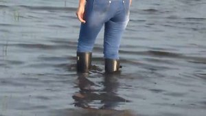 Rubber boots Hunter Heeled in water. Part-1(11/05/13)