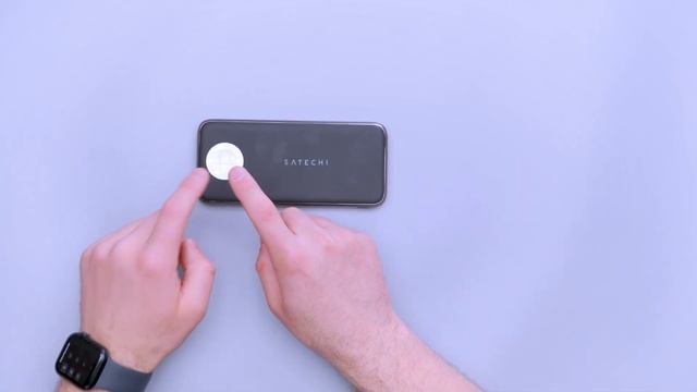 Satechi Quatro Wireless Power Bank Review (2 Weeks of Use) смотреть онлайн