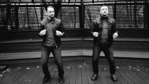 Глухие поют - Братья Ивановы - Отпетые мошенники — Люби меня, люби (субтитры)