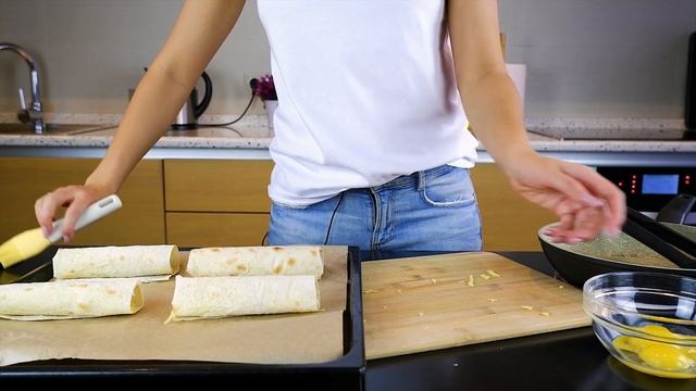 Сосиски в Тесте за 2 Минуты! Проще и Вкуснее Не Придумаешь! Рецепт Ленивых Сосисок в Тесте!
