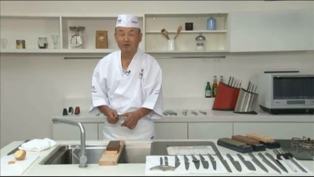 How To Use Global Knives Whetstones & Ceramic Stones with Mr Global смотреть онлайн