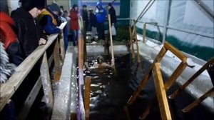 Качканар  Купания в купели « иордани» в день КРЕЩЕНИЯ 19/01/ 2017