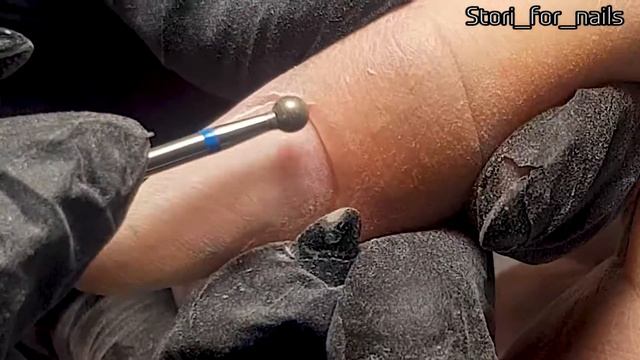 Срез кутикулы фрезой шар, фреза шар #маникюр2022 смотреть онлайн