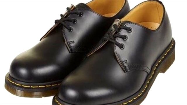 ТОПОВЫЕ КРОССОВКИ ВЕСНА 2019 / ЛУЧШИЕ КРОССОВКИ 2019 / МОДА 2019 ВЕСНА / СТИЛЬ смотреть онлайн