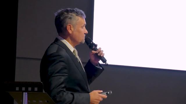 Доктор Роман Мальков   Митра Клиник