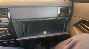 Плавное открытие бардачка приора - после