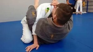 Удушающий приём при помощи лапелы. Джиу Джитсу Казахстан