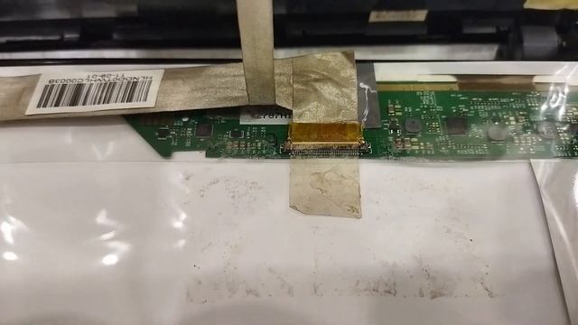 Как самому заменить матрицу на ноутбуке. Инструкция. смотреть онлайн