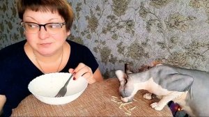 мукбанг вермишель с сыром, сосиски/разве можно отказаться от только свареной вермишели/обжор/Mukban