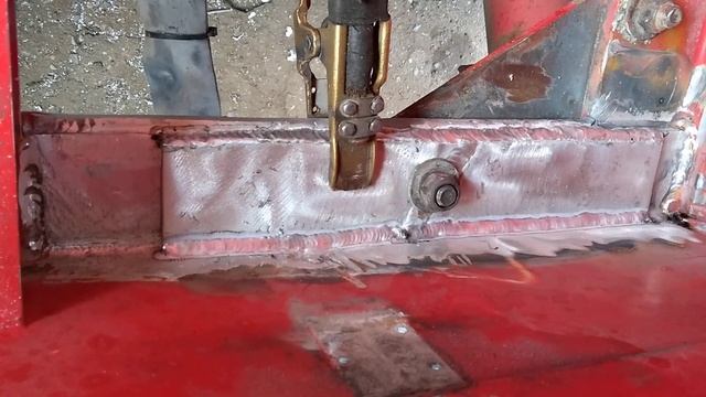 Ремонт алюминевой рамы, прицеп самосвал, трещины в траверсах.Сварка тигом. смотреть онлайн