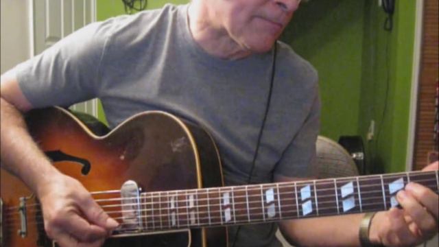 Stomping At the Savoy смотреть онлайн