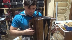 Ремонт ушатанного кировского баяна , Импровизации и песни.