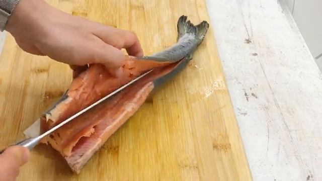 ГОРБУША в духовке, простой рецепт СОЧНОЙ рыбы! a simple Russian recipe for JUICY fish!