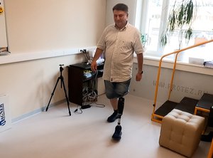 Ходить на протезе бедра без костылей / История Дмитрия Марышева