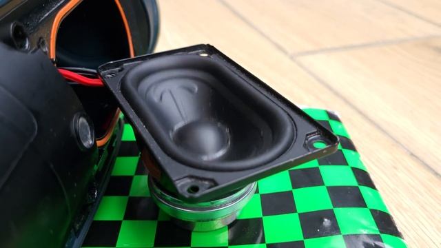 Jbl Charge 4 Free Air 95% LFM