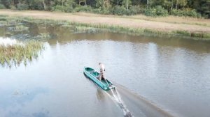 Лодки Мефодий. Полёт дрона над болотоходами.