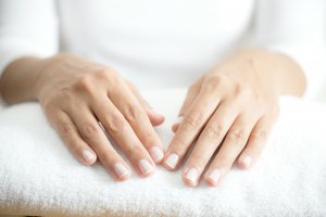 Уход за кожей рук.